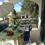 Nyaraló In Pore With Swimming Pool *