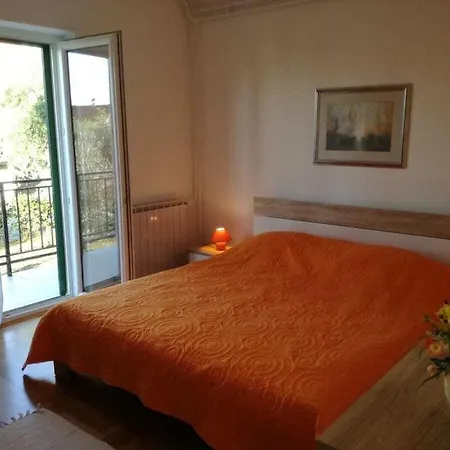 Ferienhaus In Pore With Swimming Pool