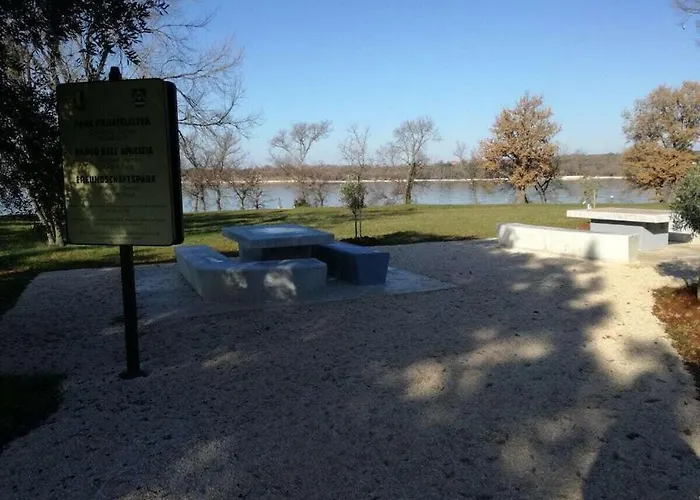 In Pore With Swimming Pool Σπίτι διακοπών