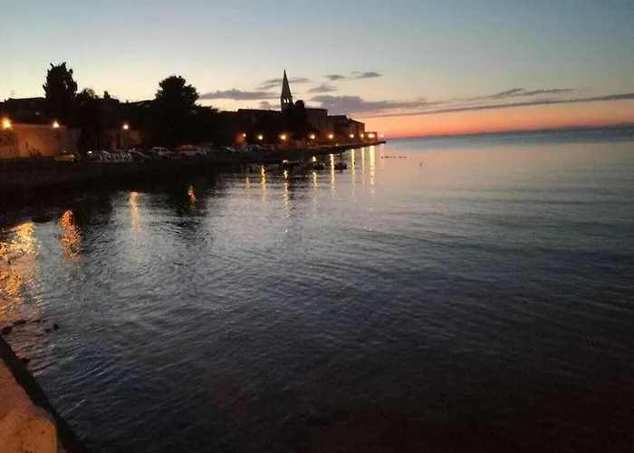 In Pore With Swimming Pool Σπίτι διακοπών *